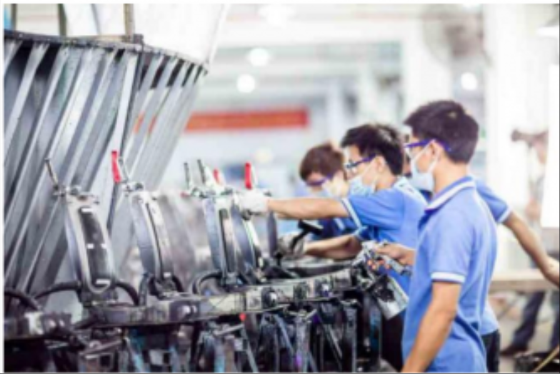 Últimos blogs da empresa sobre Do Trabalho ao Relaxamento: Como uma Cadeira Executiva Suporta o Uso Diário